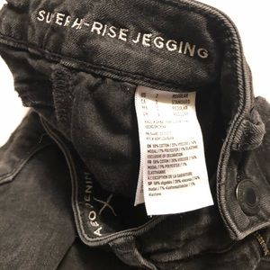 American eagle black (holes in knees) jeans